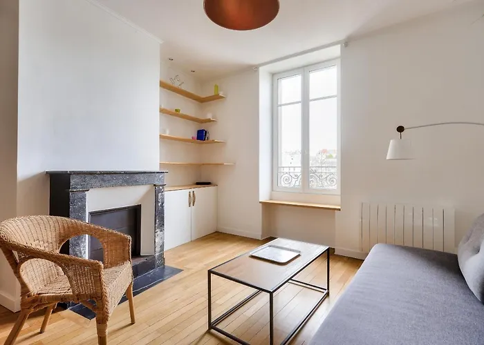 Plein Centre De Nantes : Appartement Pour 4